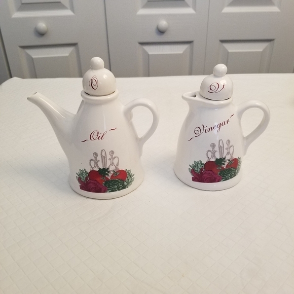 Oil & Vinegar Cruet White Cermanic Cert International Corp Made In Portugal VTG - Picture 1 of 12